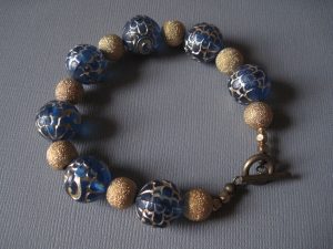 I Dream of India, Blue